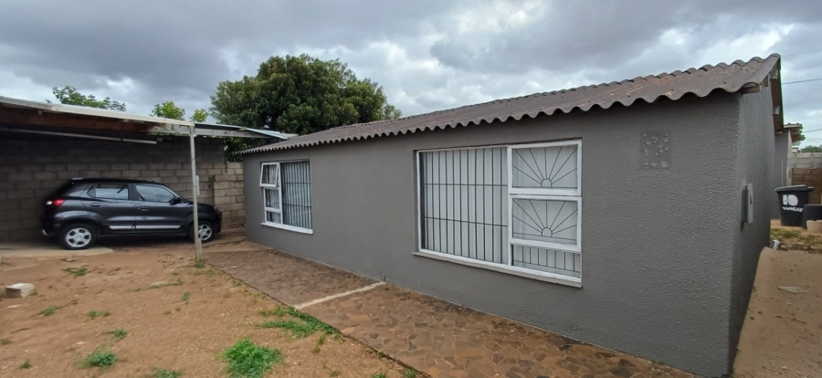 2 Bedroom Property for Sale in Zwide Eastern Cape